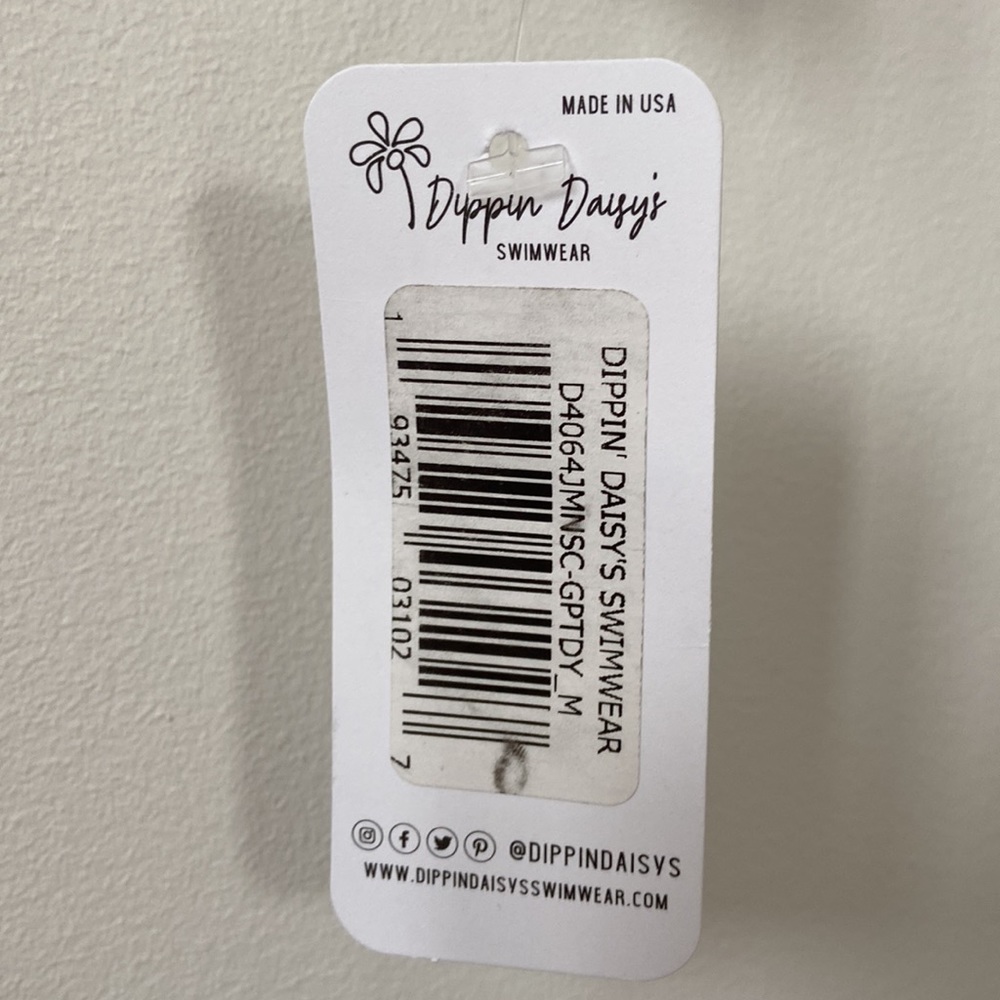 NWT Dippin’ Daisy’s triangle swim top - Picture 2 of 3